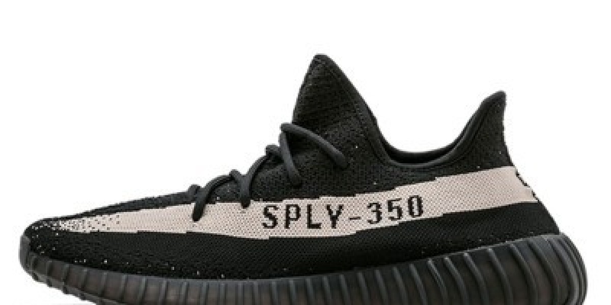Yeezy 350全面解析：結合潮流與舒適的經典愛迪達球鞋之作