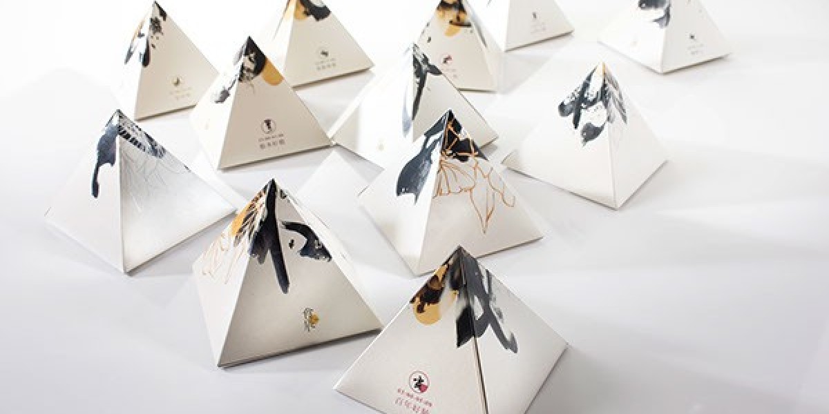 Ways of Maintaining Quality Control When Designing Pyramid Boxes