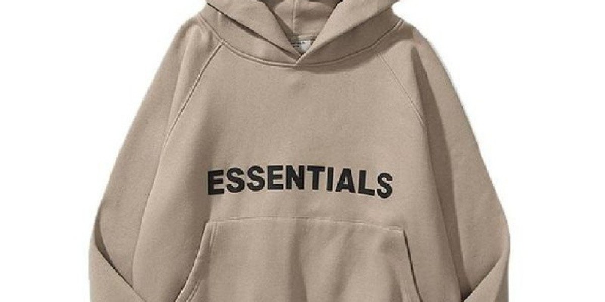 Essentials Hoodie: The Modern Staple of Streetwear Fashion