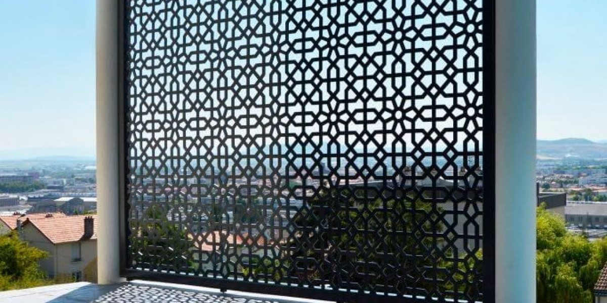 Steel Mashrabiya in Dubai: Blending Traditional Design with Modern Engineering