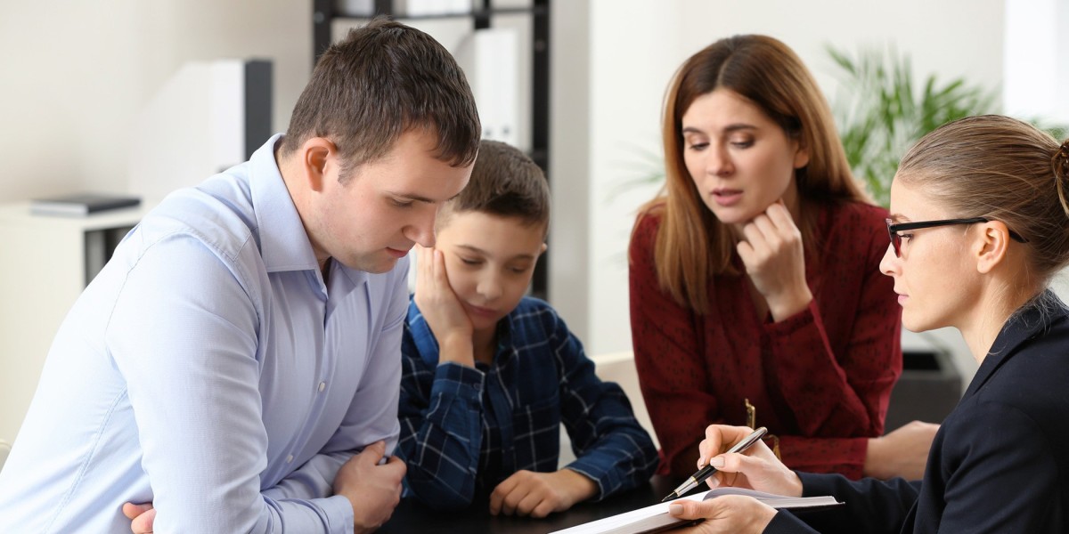 Navigating the UK Immigration Landscape: Why Choosing the Best Immigration Solicitors in UK is Your Strategic Imperative