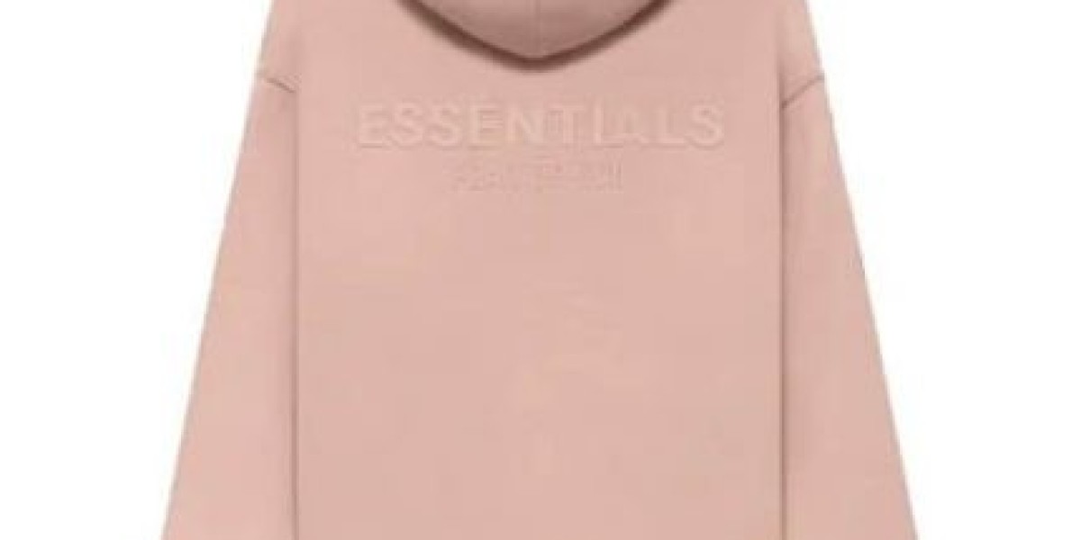 Essentials Pullover Hoodie – Everyday Comfort Meets Modern Design
