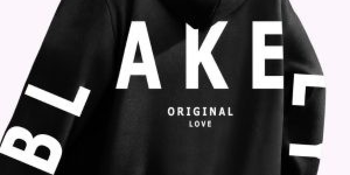 Blakely Hoodie honest guide for regular fashion wear