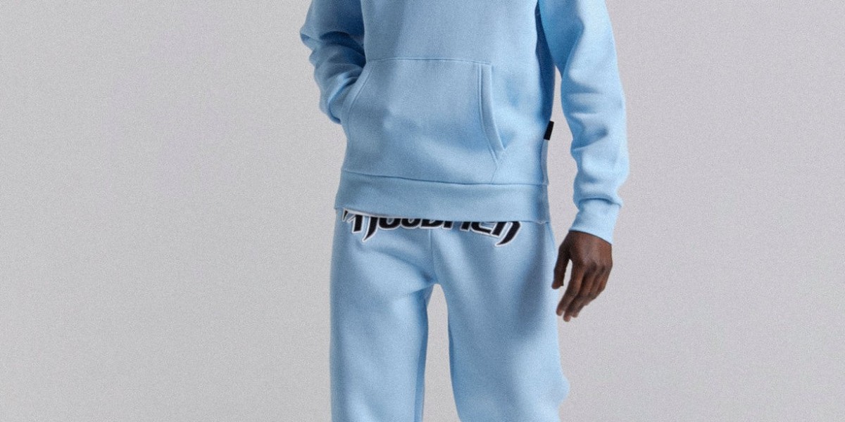 The Best Footwear to Match with Pantaloni Hoodrich